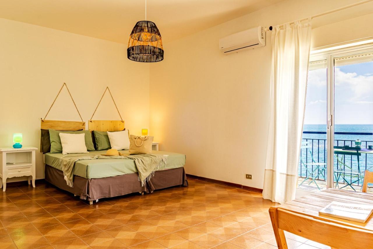 Mari Sea Home Giardini Naxos Luaran gambar