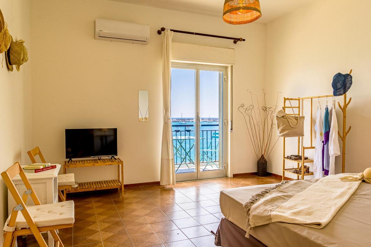 Mari Sea Home Giardini Naxos Luaran gambar