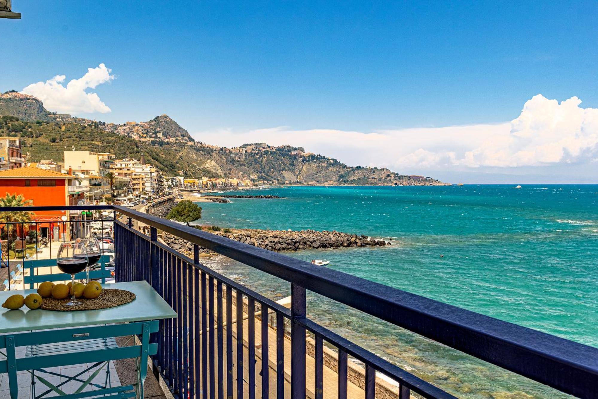 Mari Sea Home Giardini Naxos Luaran gambar