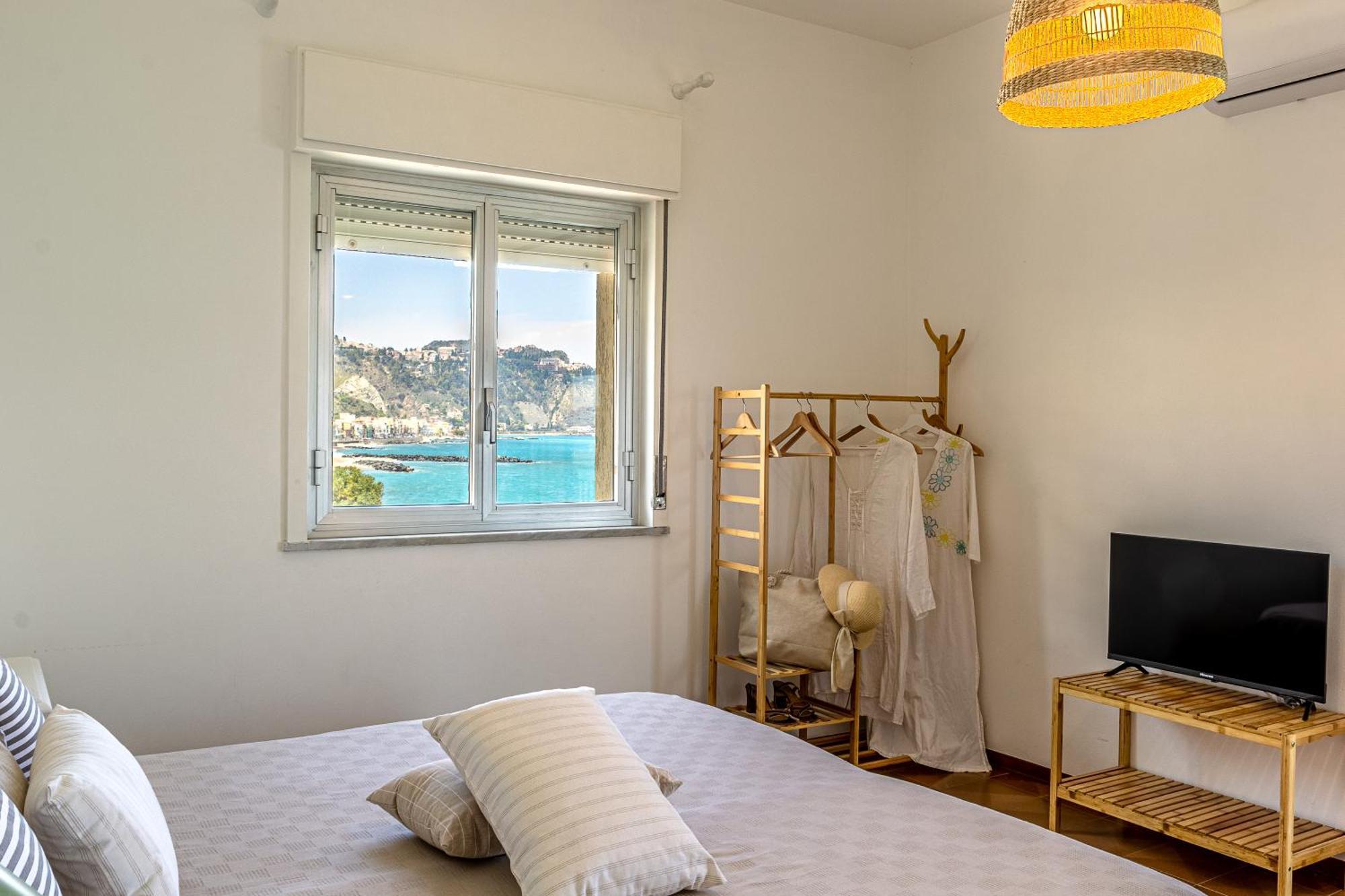 Mari Sea Home Giardini Naxos Luaran gambar